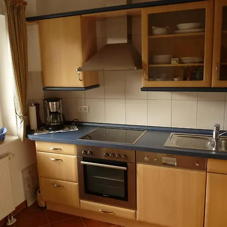 Admiral-scheer-str 6 *