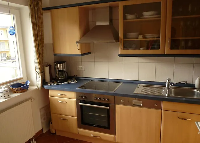 Admiral-scheer-str 6 *